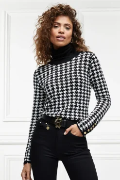 Classic Roll Neck Knit